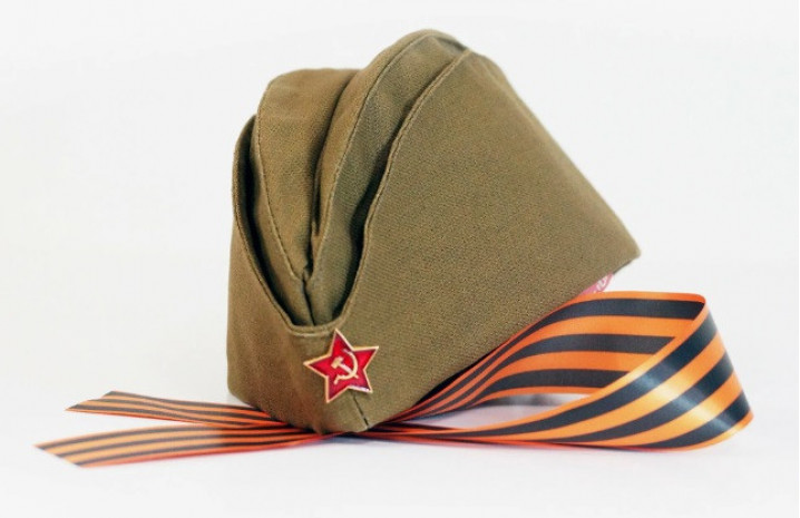Пилотка военная со звездой
